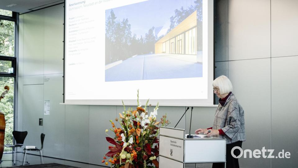 Das Gymnasium Neustadt/WN wird für seine nachhaltige Sanierung ausgezeichnet. Bild: Lisa Hörterer