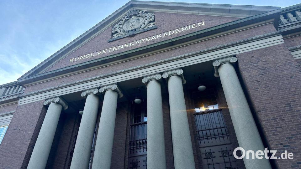 Die Königlich-Schwedische Akademie der Wissenschaften auf dem Gelände der Universität von Stockholm hat nun auch die Nobelpreisträger in der Kategorie Chemie bekanntgegeben. Bild: Steffen Trumpf/dpa