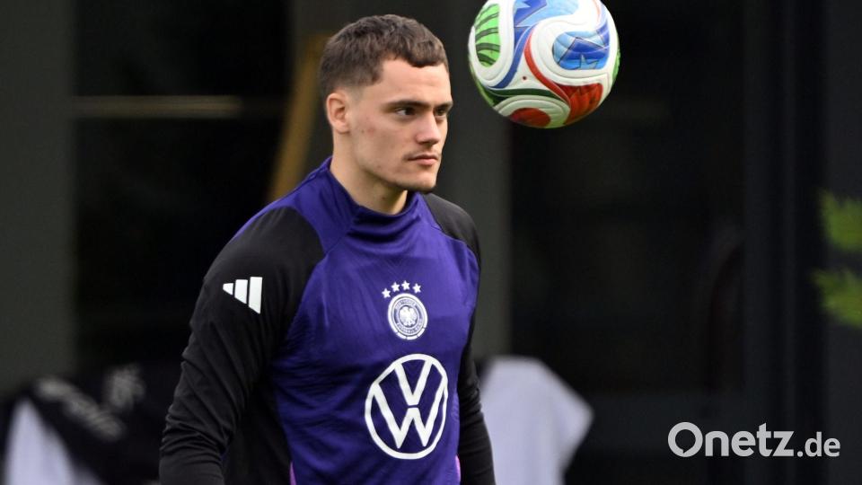 Florian Wirtz mit seinem Lieblingsspielzeug. Bild: Federico Gambarini/dpa