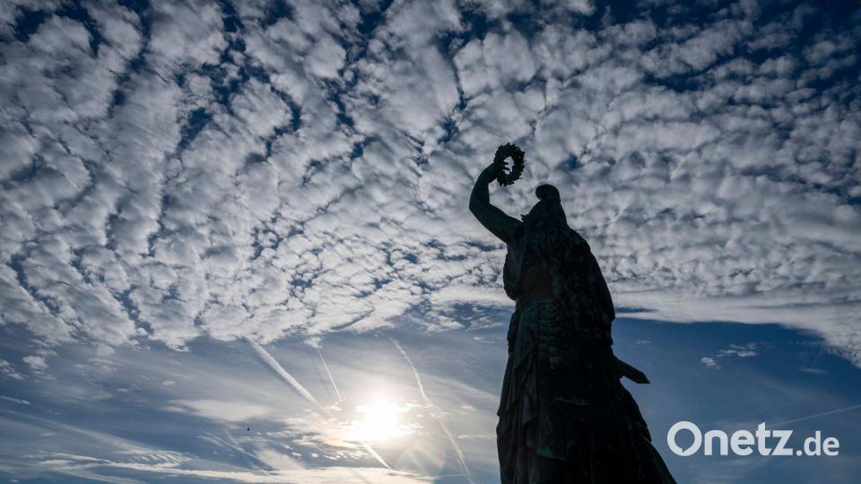 Von der Masse der verwendeten Bronze ist die Bavaria die größte, von der Höhe eine der größten Bronzegüsse der Welt. Bild: Peter Kneffel/dpa