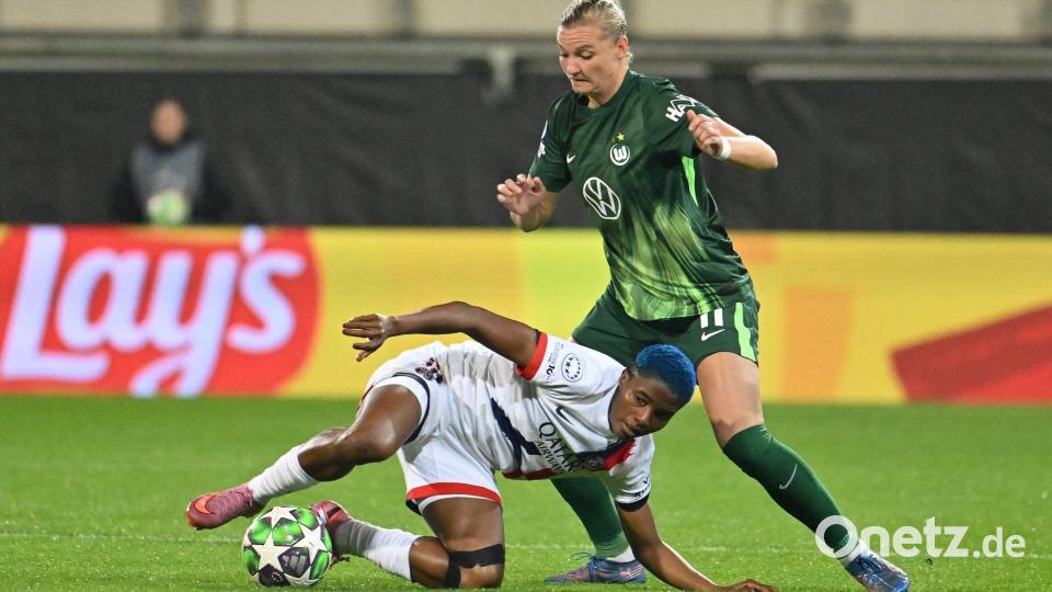 Voller Einsatz für den VfL Wolfsburg: Alexandra Popp (r). Bild: Swen Pförtner/dpa