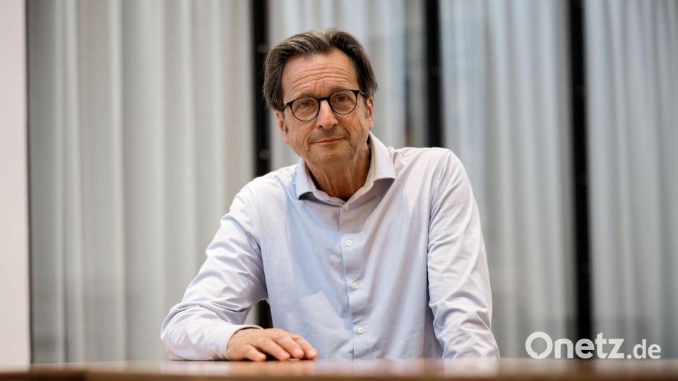 Der Psychologe Stephan Grünewald legt eine Analyse der Deutschen vor: „Wir Krisenakrobaten - Psychogramm einer verunsicherten Gesellschaft“. (Archivbild) Bild: Henning Kaiser/dpa
