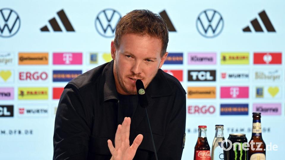 Julian Nagelsmann berichtet über seine Torwart-Pläne. Bild: Federico Gambarini/dpa