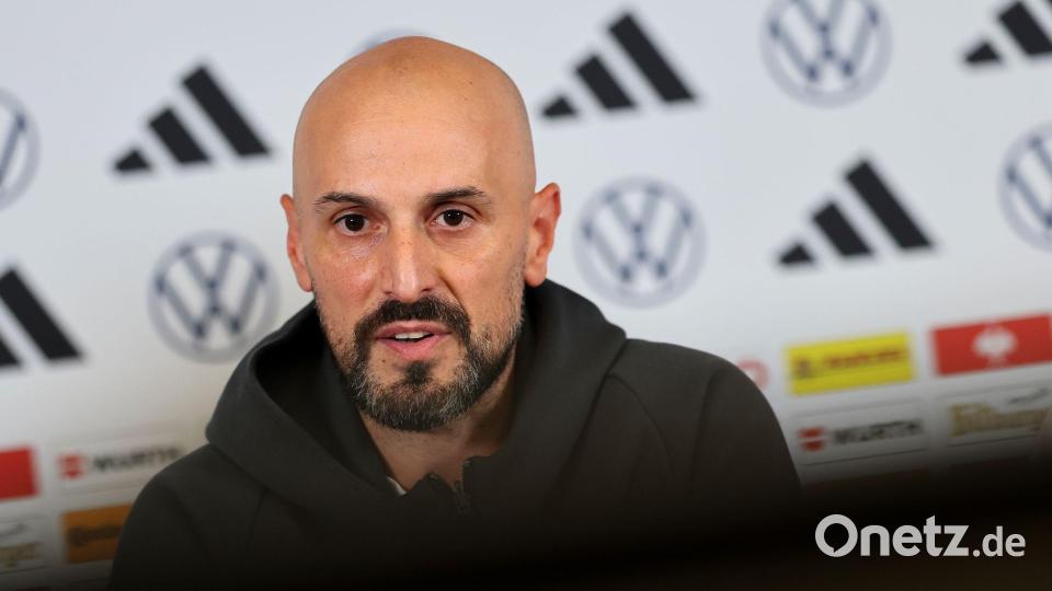 U21-Nationaltrainer Antonio Di Salvo setzt große Stücke auf Tom Bischof. Bild: Jan Woitas/dpa