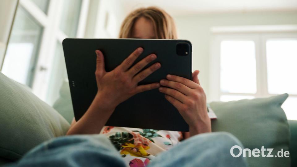 Auch im Netz gibt es keine Gleichberechtigung, sagen Experten. Archivbild: Annette Riedl/dpa