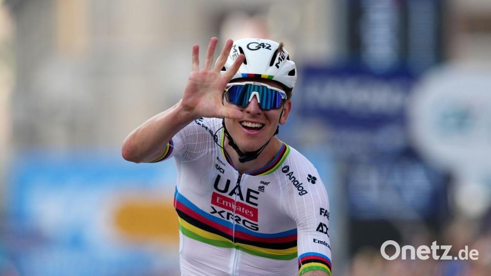 Sein fünfter Triumph bei der Lombardei-Rundfahrt: Tadej Pogacar Bild: Gian Mattia D&#039;alberto/LaPresse via ZUMA Press/dpa