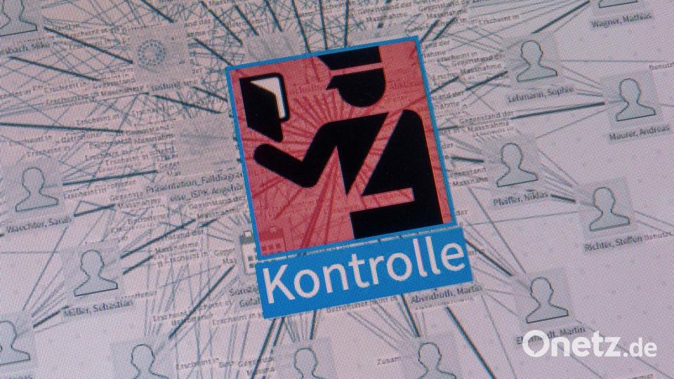 Mit der Analyse-Software lassen sich zig Millionen Datensätze der bayerischen Polizei durchsuchen. (Archivbild) Bild: Peter Kneffel/dpa