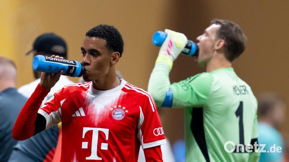 Gegen die Hitze: Gibt es bei der Fußball-WM mehr Trinkpausen? (Archivbild) Bild: Sven Hoppe/dpa