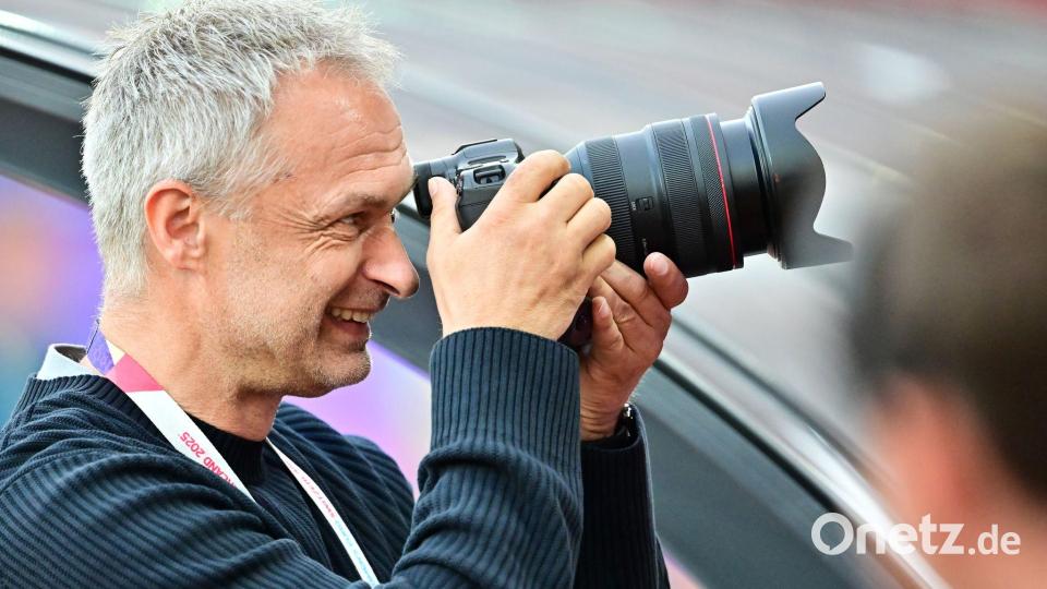Hat die Nations League mit einem veränderten Kader im Blick: DFB-Chefcoach Christian Wück. (Archivbild) Bild: Sebastian Christoph Gollnow/dpa
