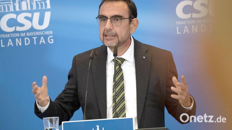 CSU-Landtagsfraktionschef Klaus Holetschek atttackiert die Sparpläne von CDU-Gesundheitsministerin Nina Warken (CDU). (Archiv) Bild: Pia Bayer/dpa