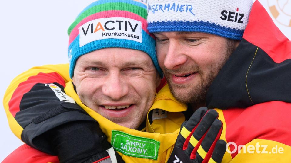 Francesco Friedrich (l) muss den Gesamtweltcup im Zweierbob an Johannes Lochner abtreten. (Archivbild) Bild: Robert Michael/dpa
