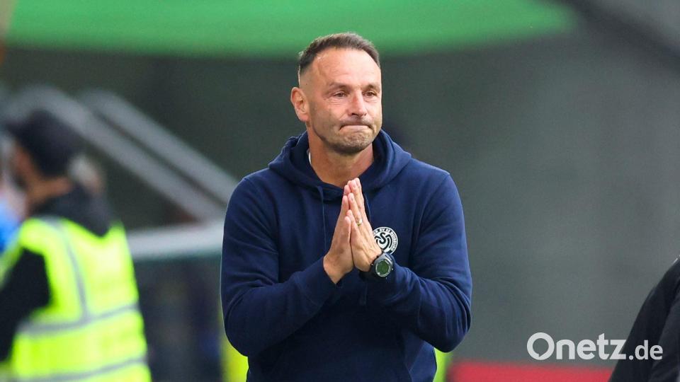 „Wir sind mittlerweile der Gejagte“: Diese Rolle nimmt Trainer Dietmar Hirsch gerne an. (Archivbild) Bild: Christoph Reichwein/dpa