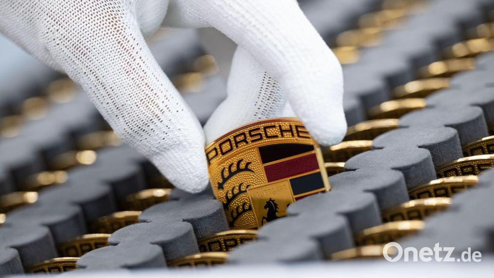 Der Sportwagenbauer Porsche ist bereits länger in schwerem Fahrwasser. Bild: Marijan Murat/dpa