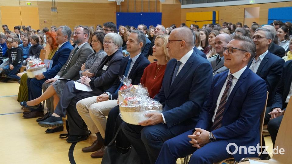 Ministerialdirigent Carsten Böckl und der tschechische Bildungsminister Mikuláš Bek (von rechts) erläuterten das Ziel der Partnerschaften. Bild: wel