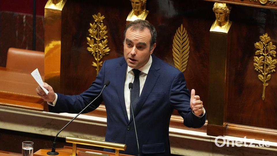 Lecornu hatte ein Aussetzen der umstrittenen Rentenreform von Präsident Emmanuel Macron angekündigt und sich mit diesem Zugeständnis an die Opposition die Unterstützung der Sozialisten gesichert. Bild: Thibault Camus/AP/dpa
