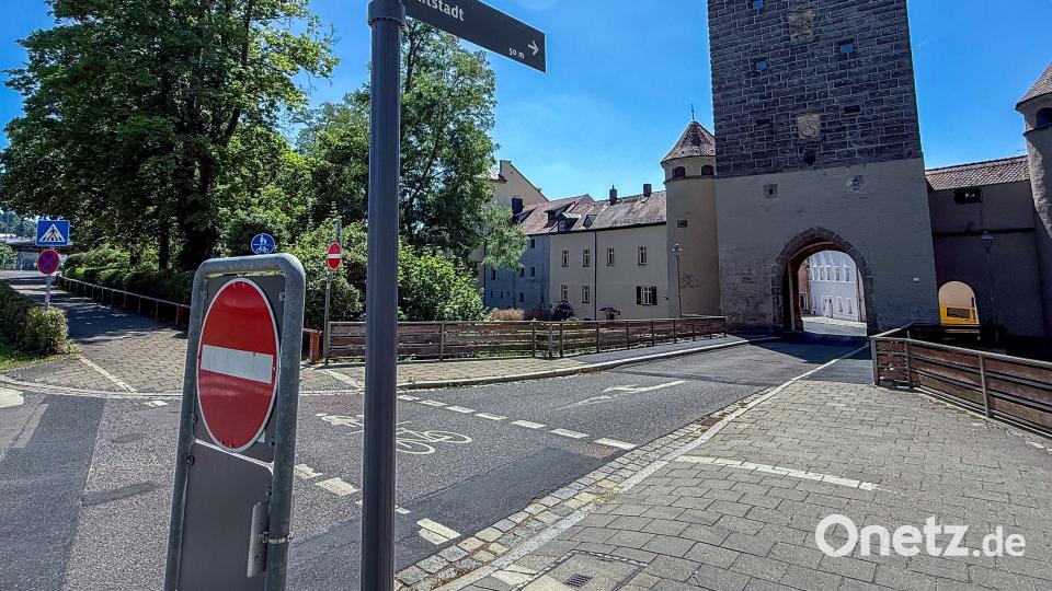Weil die Ziegeltorbrücke neu gebaut werden muss, beschäftigte sich jetzt der kombinierte Bau- und Verkehrsausschuss von Amberg mit dem Thema. Bild: Stephan Huber