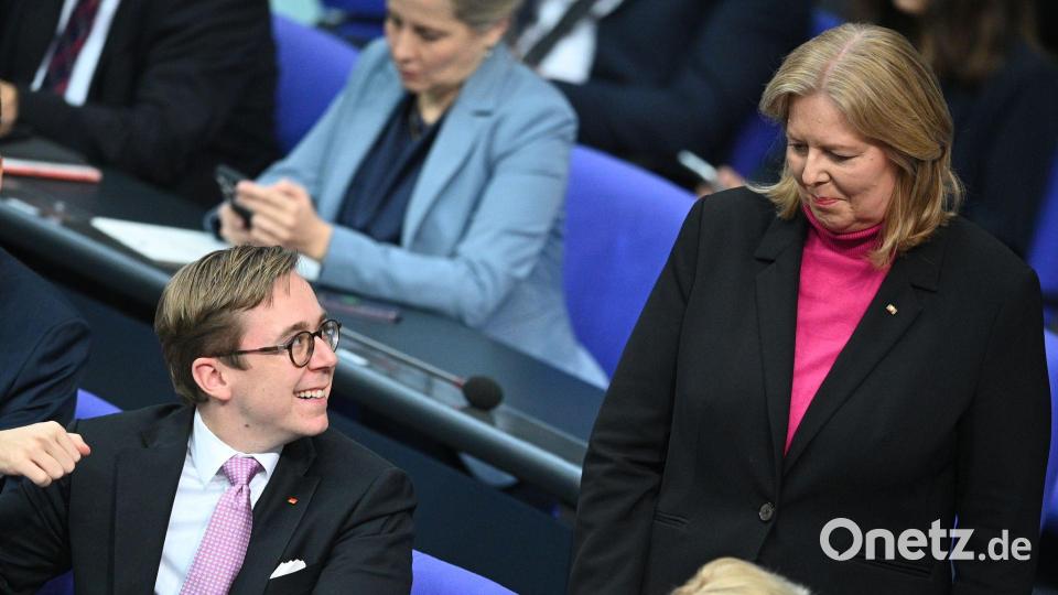 Arbeitsministerin Bärbel Bas (SPD) und der Digital-Staatssekretär Philipp Amthor (CDU) . Bild: Niklas Graeber/dpa