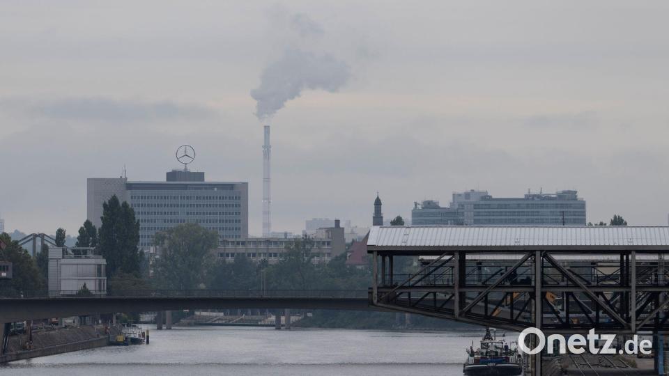 Trübe Aussichten in Stuttgart: Im Haushalt der Stadt fehlen Hunderte Millionen Euro. (Archivbild) Bild: Marijan Murat/dpa