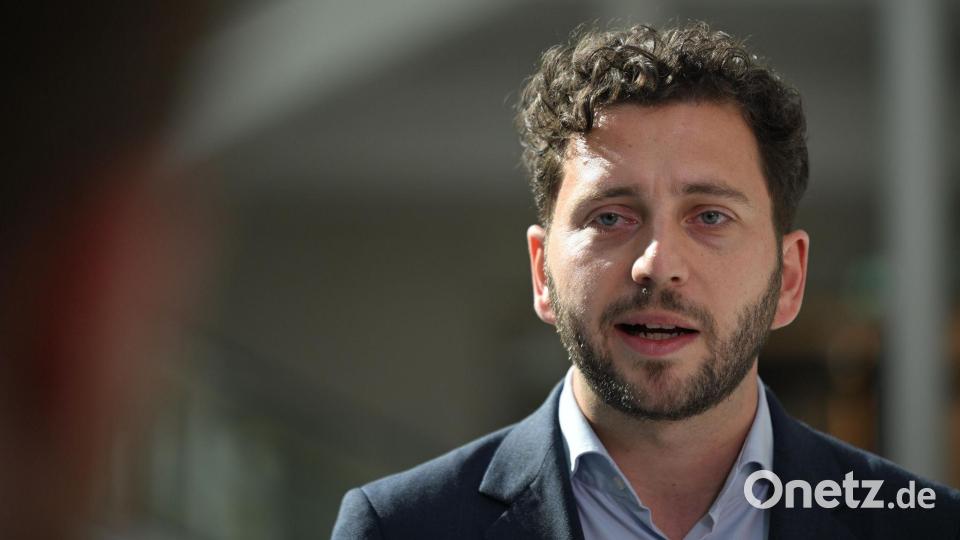 Grünen-Chef Felix Banaszak übte heftige Kritik. (Archivfoto) Bild: Shireen Broszies/dpa