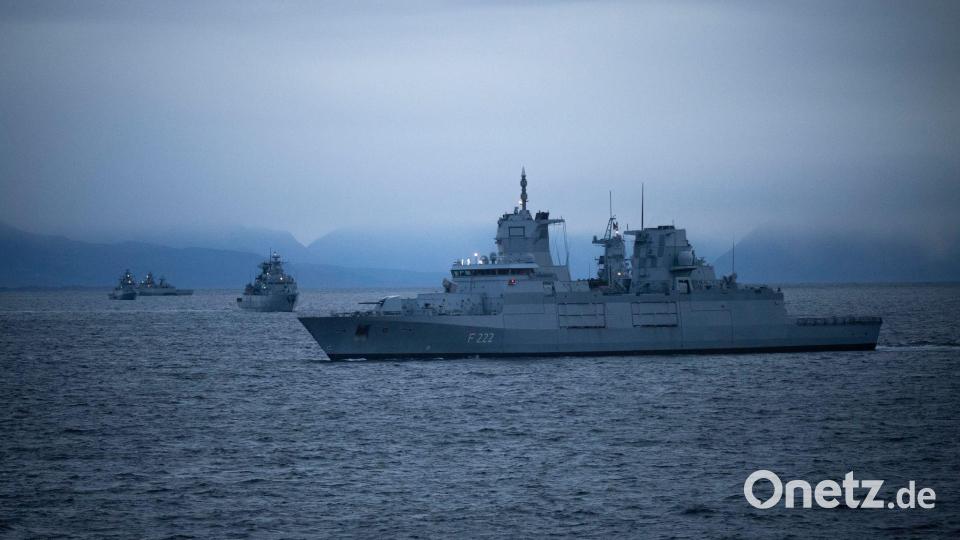 Neun Schiffe und ein U-Boot sind an der Großübung beteiligt. Bild: Philip Dulian/dpa