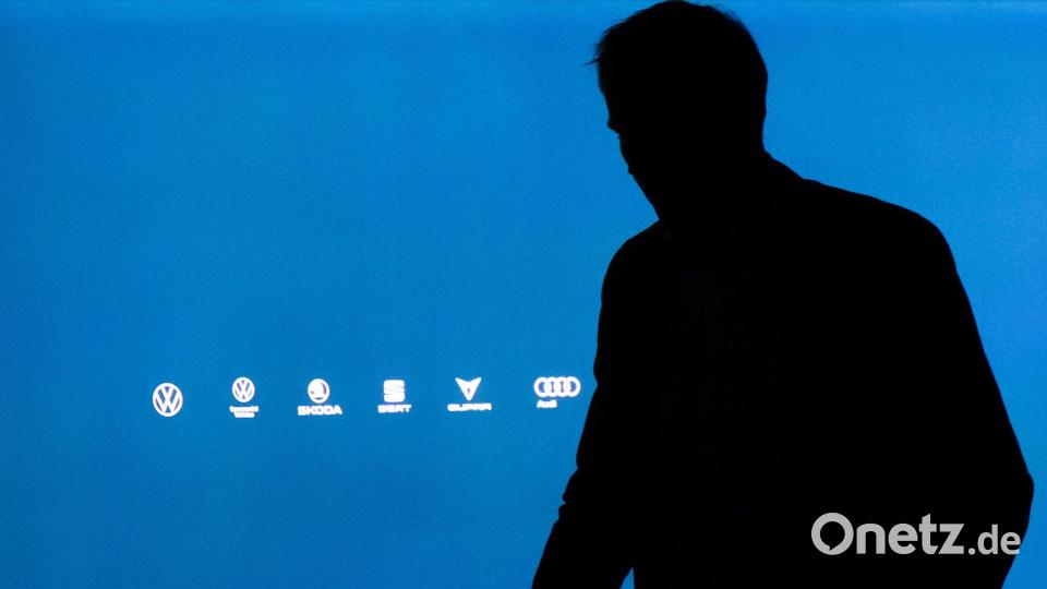 Oliver Blume gibt seinen Chefposten bei Porsche ab. (Archivbild) Bild: Julian Stratenschulte/dpa