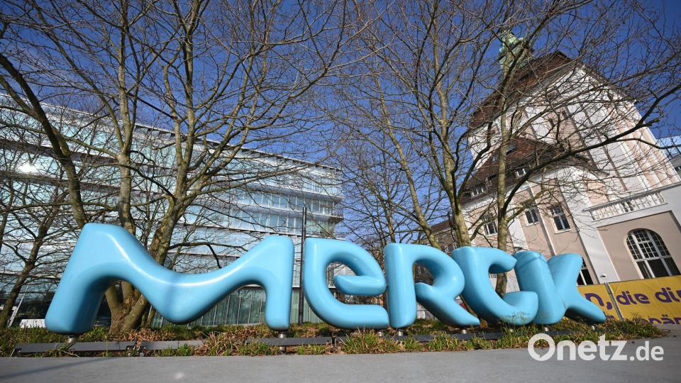 Merck ist ein führender Hersteller von Medikamenten zur Kinderwunschbehandlung. (Archivbild) Bild: Arne Dedert/dpa