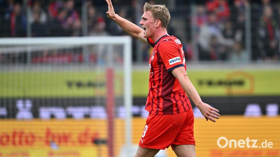 Musste verletzungsbedingt früh runter: Mikkel Kaufmann. Bild: Jan-Philipp Strobel/dpa