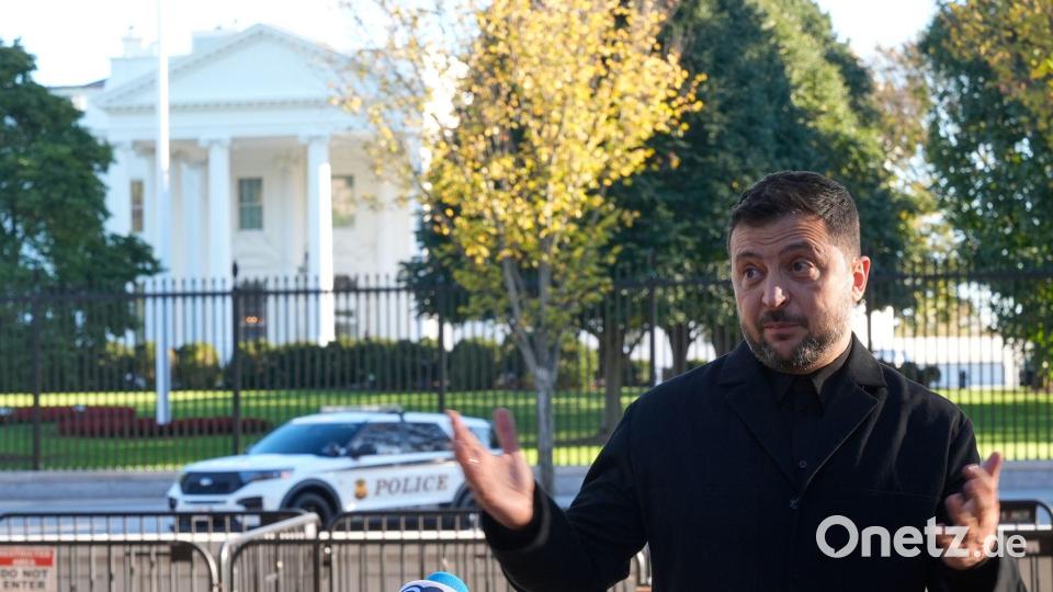 Selenskyj spricht über das Treffen im Weißen Haus - und bleibt vage. Bild: Manuel Balce Ceneta/AP/dpa