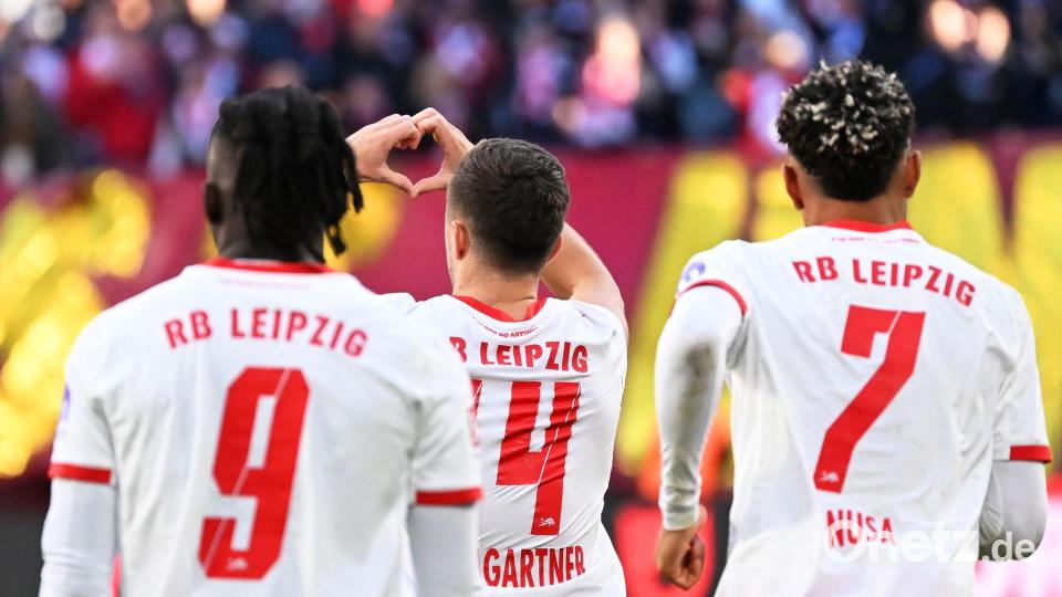 Christoph Baumgartner (RB Leipzig, M) jubelt nach seinem Treffer zum 1:0. Bild: Jennifer Brückner/dpa