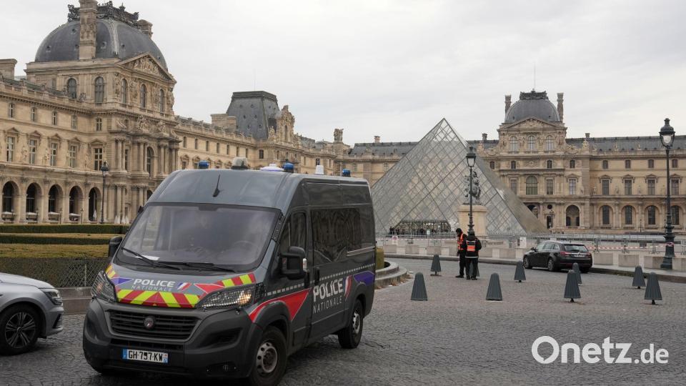 Die Polizei setzt alles daran, die Einbrecher zu fassen (Archivbild). Bild: Thibault Camus/AP/dpa