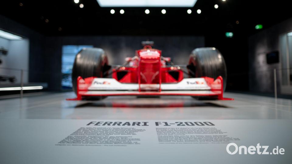 Michael Schumachers Ferrari Bild: Fabian Strauch/dpa