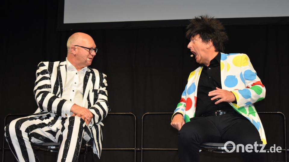 Martin Rassau (links) und Volker Heißmann beim &quot;Zahnarzt&quot;-Sketch. Bild: rgr
