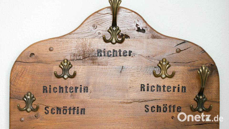 Per Gesetz will die SPD in Bayern erreichen, dass Schöffen nur ohne jegliche Zweifel an ihrer Verfassungstreue ernannt werden dürfen. (Symbolbild) Bild: Friso Gentsch/dpa