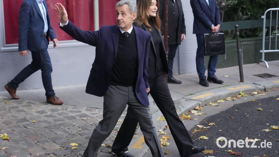Sarkozy tritt seine Haft an. Bild: Thibault Camus/AP/dpa