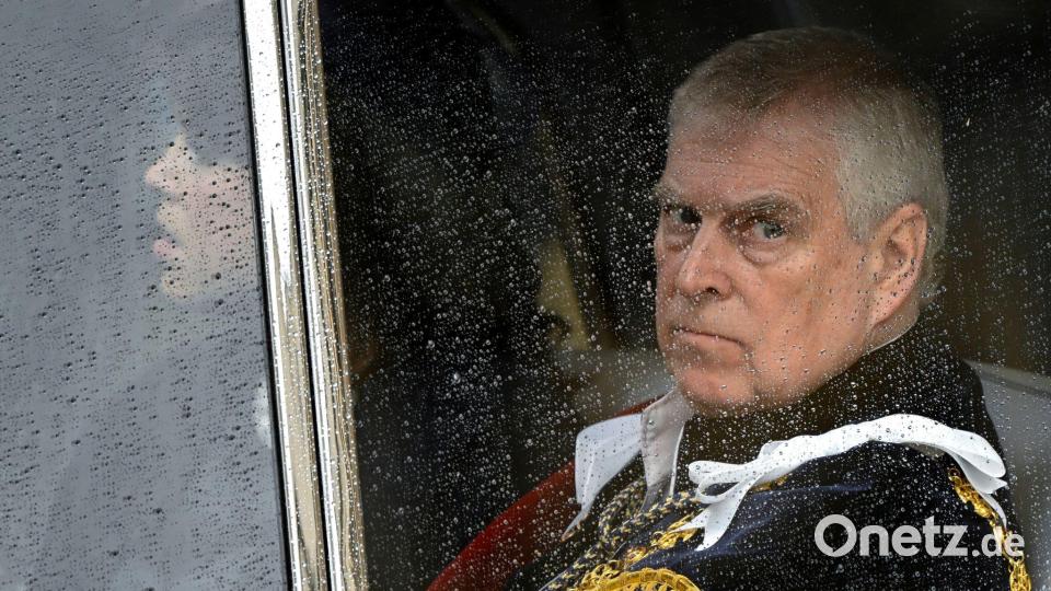Prinz Andrew kostete die Freundschaft mit Jeffrey Epstein seinen Platz im engeren Kreis der Royals. (Archivbild) Bild: Toby Melville/Pool Reuters/dpa