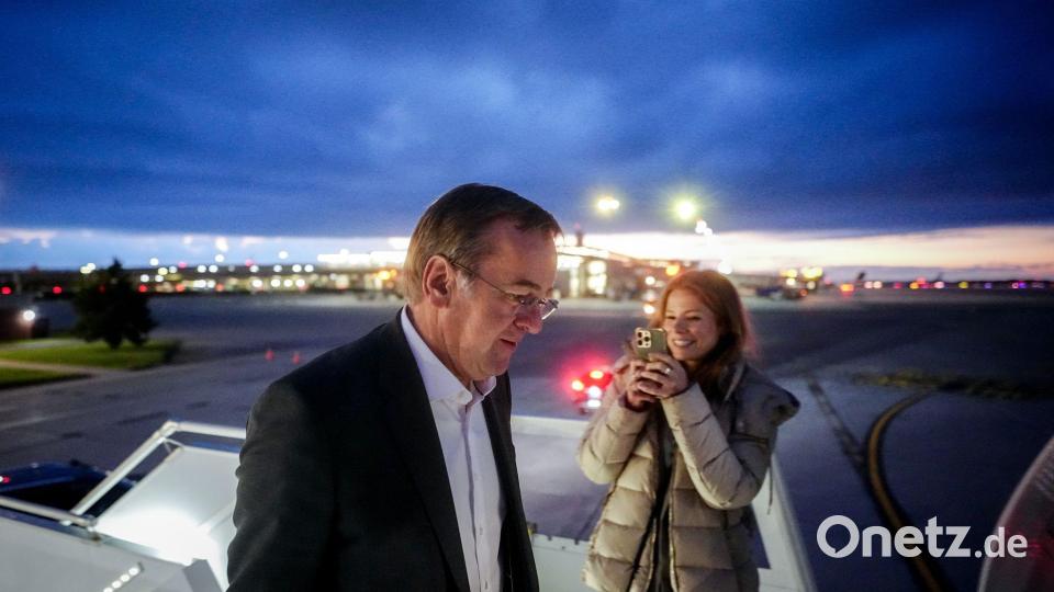 Abflug aus Kanada – Verteidigungsminister im Fokus Bild: Kay Nietfeld/dpa