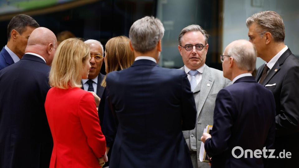 Der belgische Premierminister Bart De Wever forderte beim Gipfel Sicherheiten und gab letztlich auch sein OK. Bild: Geert Vanden Wijngaert/AP/dpa