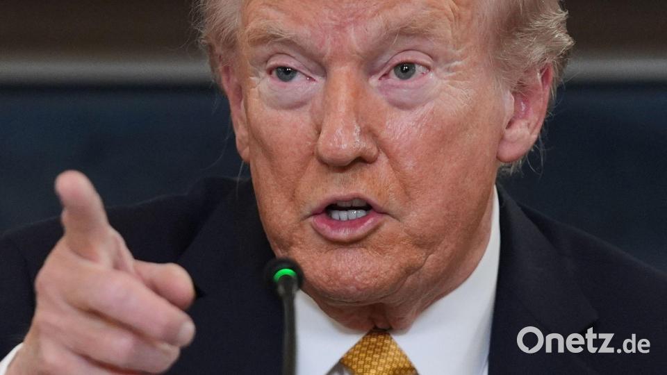 US-Präsident Trump hat die Handelsgespräche mit Kanada für beendet erklärt. (Archivbild) Bild: Evan Vucci/AP/dpa
