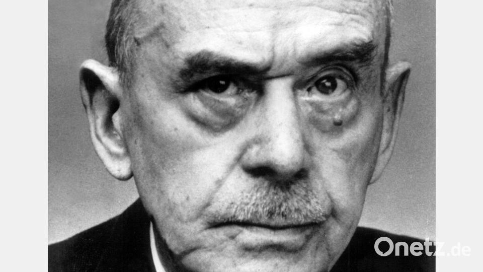 Schon sein erster Roman „Buddenbrooks“ machte ihn weltberühmt: Thomas Mann (undatiert). Bild: dpa