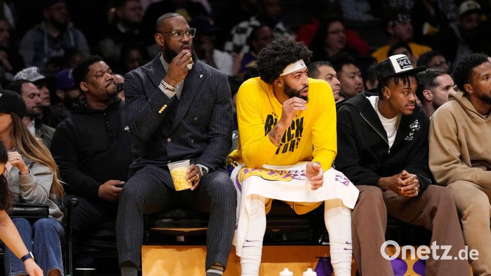 Am 9. Februar 2023 kann Superstar LeBron James nicht für die Lakers auflaufen - just das Spiel steht nun im Fokus bei Ermittlungen wegen Wettmanipulationen und Insiderhandel (Archivfoto). Bild: Mark J. Terrill/AP/dpa