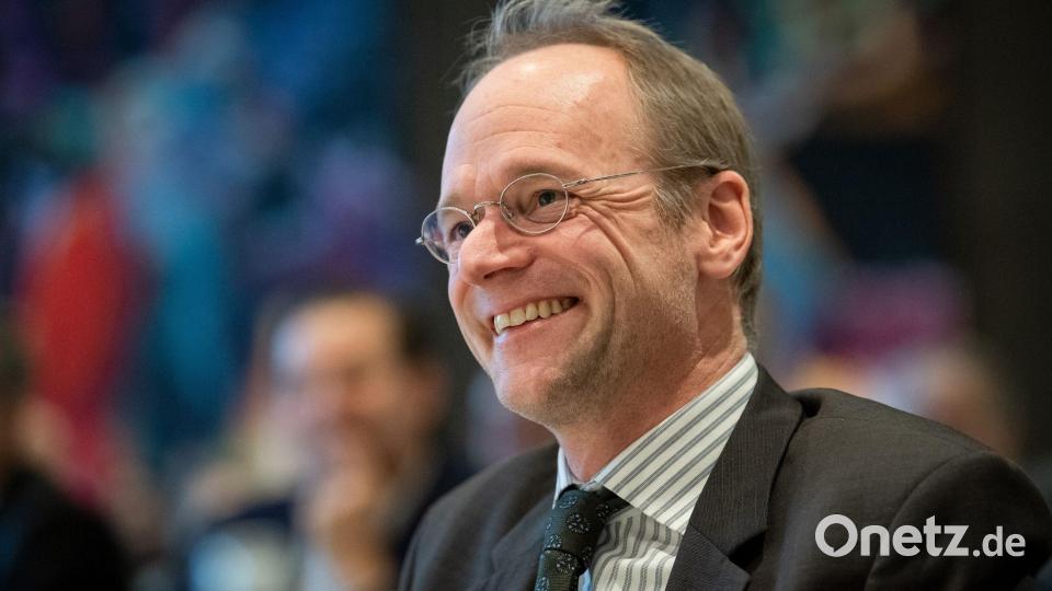 Der Schulpädagoge Klaus Zierer von der Universität Augsburg zählt zu den bekanntesten Bildungsexperten in Deutschland. (Archivbild) Bild: Sina Schuldt/dpa