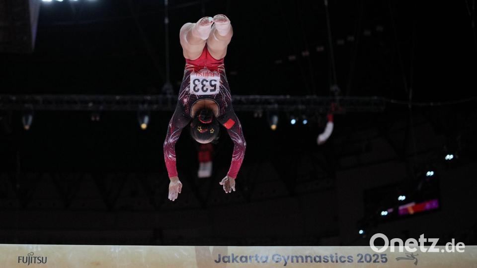 War am Schwebebalken nicht zu schlagen: Zhang Qingying aus China. Bild: Dita Alangkara/AP/dpa