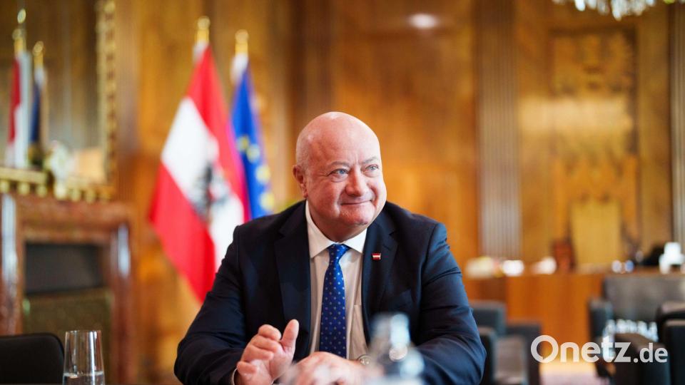 In Österreich streitet die Dreier-Koalition trotz aller großen inhaltlichen Unterschiede - zumindest bisher - kaum. Bild: Eva Manhart/dpa