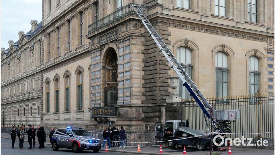 Mit einem Möbelaufzug gelangen die Täter in das Museum. (Archivbild) Bild: Dimitar Dilkoff/AFP/dpa