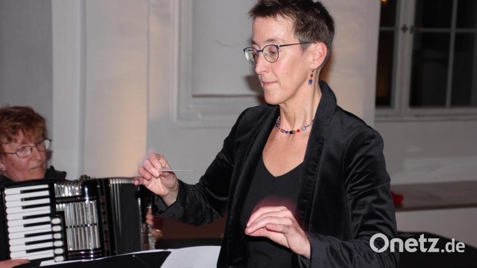 Dirigentin Dr. Silke Polata in Action. Bild: kro