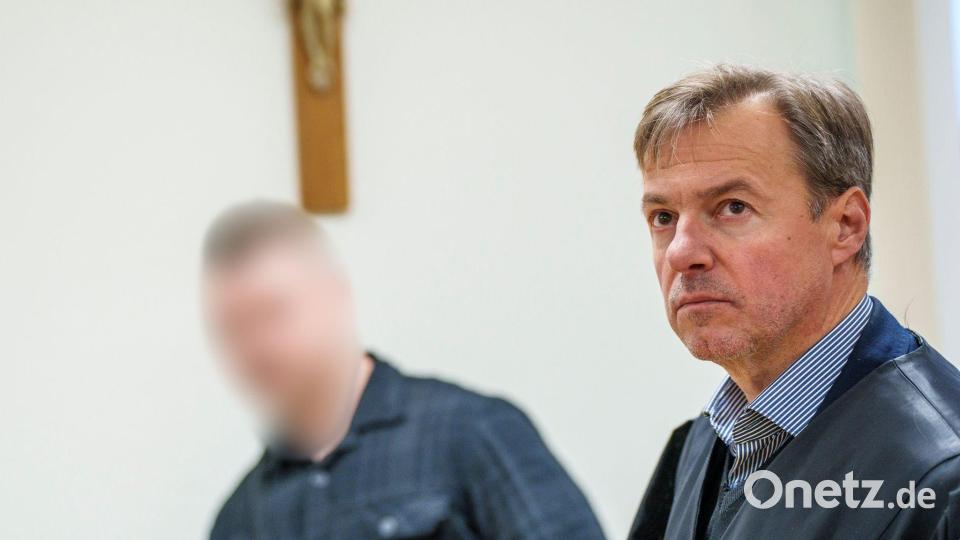 Der Angeklagte will nichts von den Verletzungen des Opfers gewusst haben. Bild: Andreas Arnold/dpa