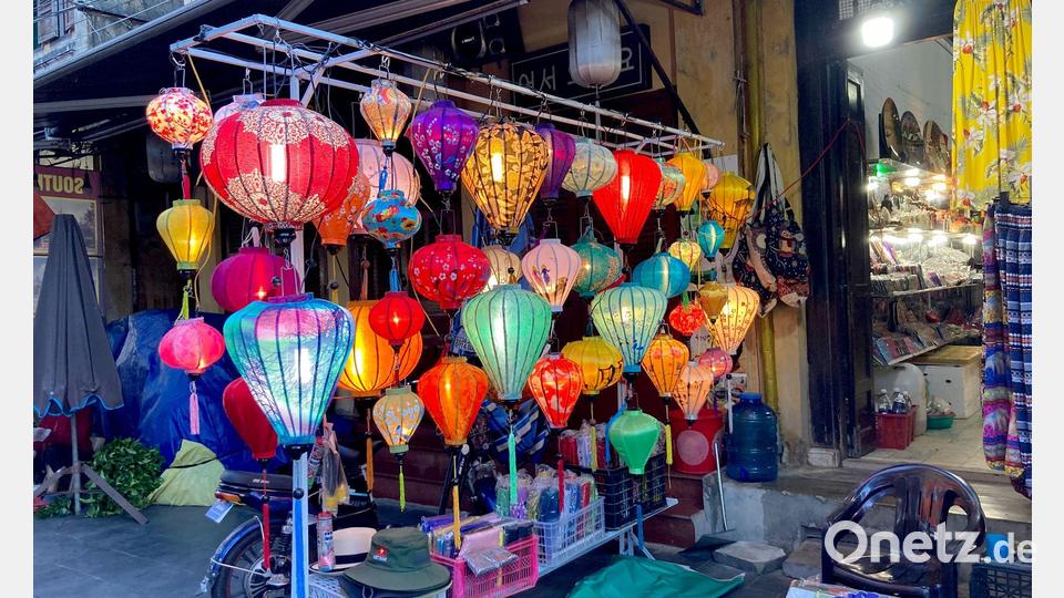 Hoi An ist für seine malerische Altstadt und seine bunten Lampions weltweit berühmt. (Archivbild) Bild: Carola Frentzen/dpa-tmn