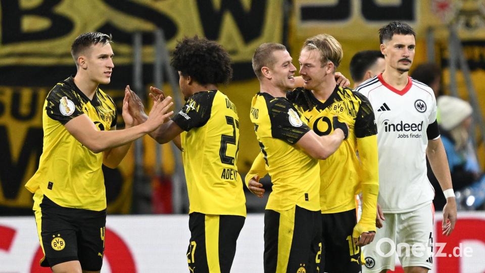Borussia Dortmund durfte in Frankfurt nach der Pause jubeln. Bild: Arne Dedert/dpa