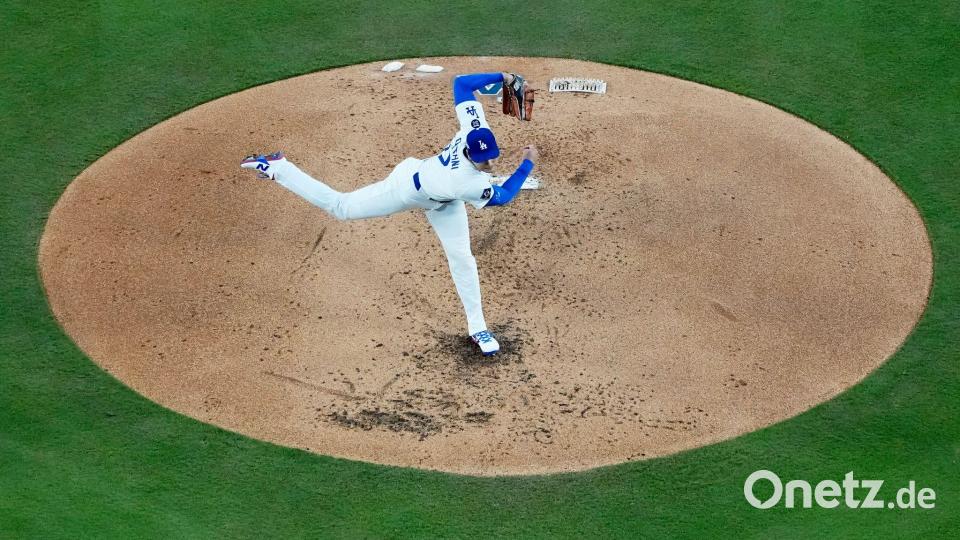 Die Los Angeles Dodgers um Pitcher Shohei Ohtani lieferten sich mit Toronto ein langes Duell. (Archivbild) Bild: Brynn Anderson/AP/dpa