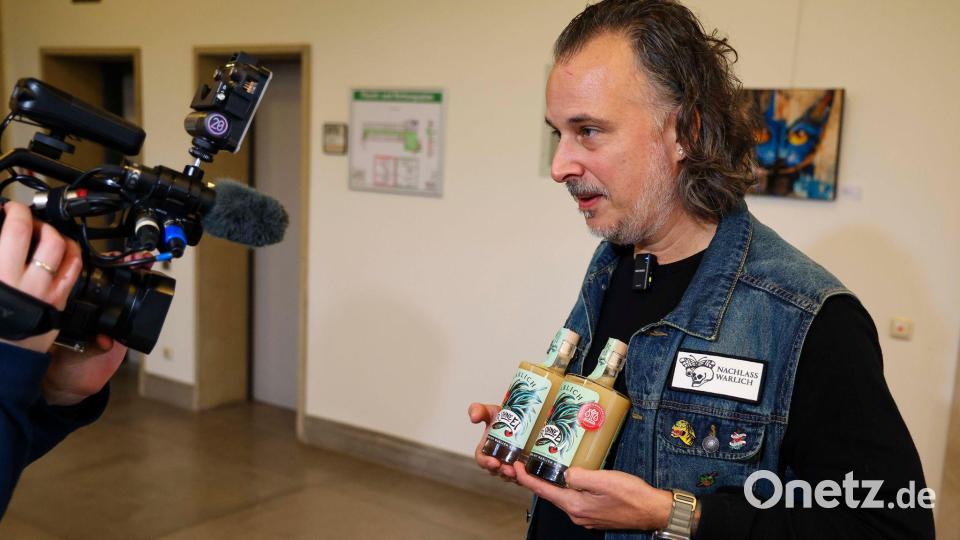 Klare Entscheidung des Landgerichts: Ole Wittmann darf seinen Likör ohne Ei „Likör ohne Ei nennen“ Bild: Frank Molter/dpa
